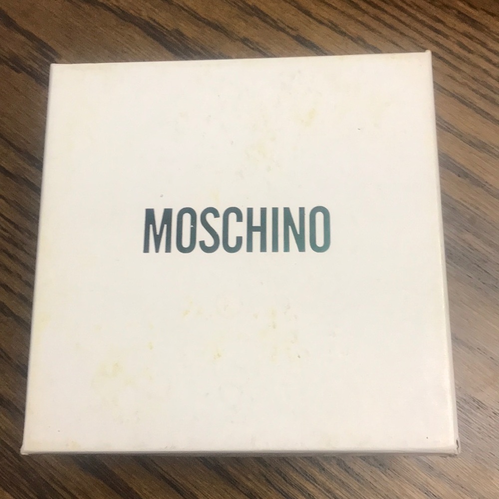 Moschino belt